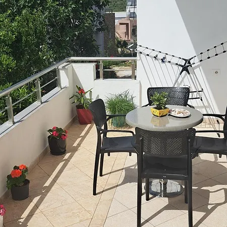 Shehu Pensión Ksamil