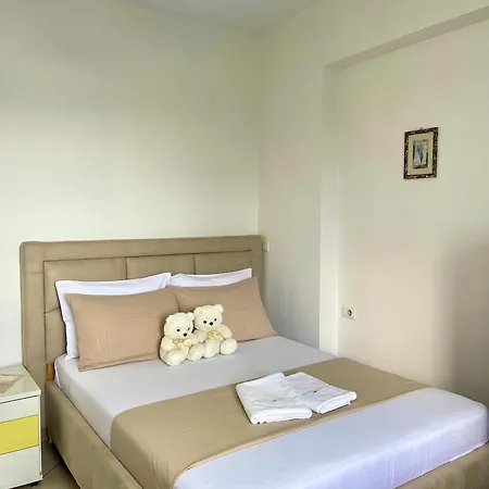 Pensión Shehu Ksamil