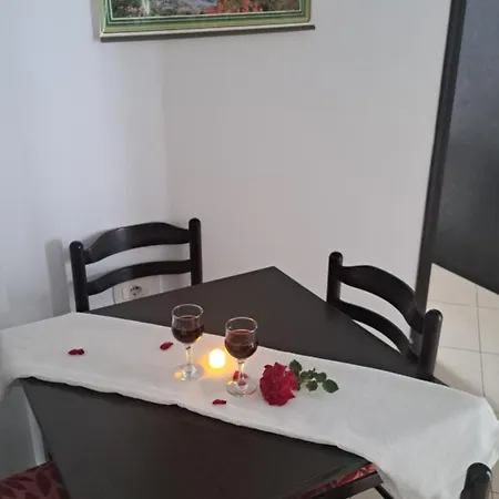 Shehu Guest house Ksamil