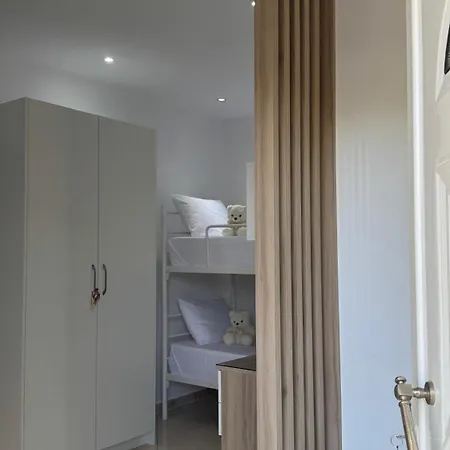 Guest house Shehu 3*